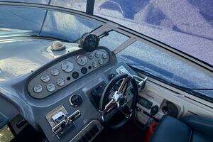2007 Cruisers Yachts 370 Express thumbnail 19
