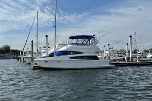 Pura Vida 36ft Carver Yacht For Sale