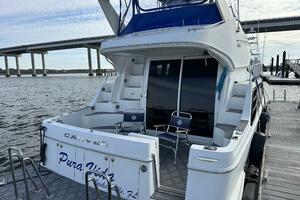 Pura Vida 36ft Carver Yacht For Sale