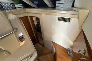 2005 Carver 36 SS thumbnail 38