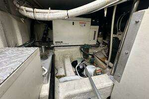 2005 Carver 36 SS thumbnail 64