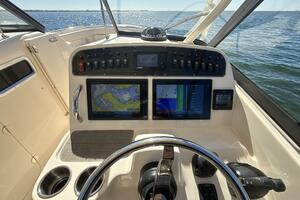 30ft Grady White Yacht For Sale