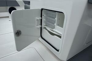 35FT (10.92M) INVINCIBLE