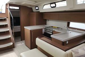 51ft Beneteau Yacht For Sale