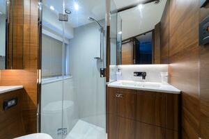 Princess Y78 - VIP Stateroom Forward Ensuite Head