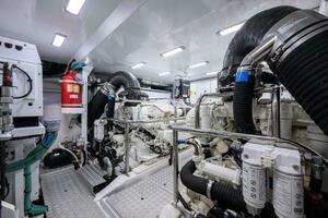 Princess Y78 - Engine Room 