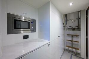 Princess Y78 - Crew Quarters