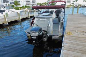 TERI S TOY 27ft Aqua Patio Yacht For Sale