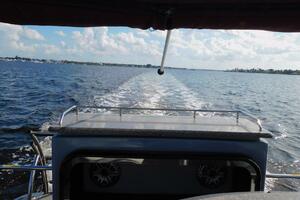 TERI S TOY 27ft Aqua Patio Yacht For Sale