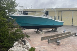 Megalodon 35ft OceanPro Yacht For Sale