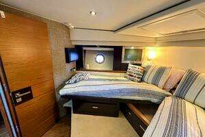 2014 Tiara Yachts 50 Coupe thumbnail 25