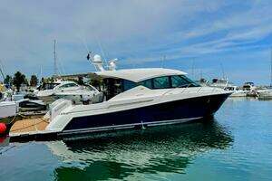 2014 Tiara Yachts 50 Coupe thumbnail 2