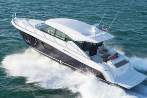 VALOR Worth Avenue Yachts