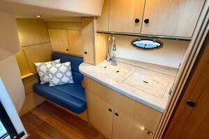 2013 Tiara Yachts 3600 Coronet thumbnail 30