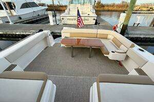 2013 Tiara Yachts 3600 Coronet thumbnail 9