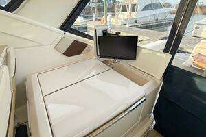 2013 Tiara Yachts 3600 Coronet thumbnail 14