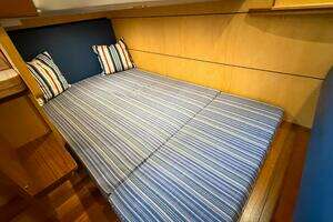 2013 Tiara Yachts 3600 Coronet thumbnail 36