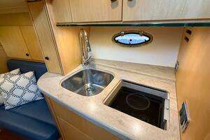 2013 Tiara Yachts 3600 Coronet thumbnail 32