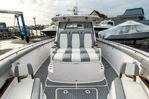 2023 Everglades 455 Center Console thumbnail 36