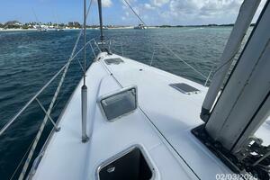 Photo 5922498 for 2008 Jeanneau Sun Odyssey 54DS Dan Marco IV 54' Jeanneau foredeck1