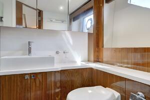 71FT (21.69M) SUNSEEKER