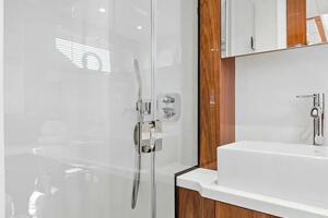 71FT (21.69M) SUNSEEKER