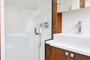 71FT (21.69M) SUNSEEKER