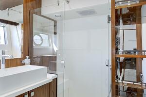 71FT (21.69M) SUNSEEKER