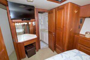1990 Viking 53 Convertible thumbnail 64
