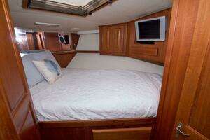 1990 Viking 53 Convertible thumbnail 75