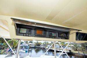 1990 Viking 53 Convertible thumbnail 35