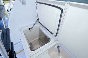 1990 Viking 53 Convertible thumbnail 29