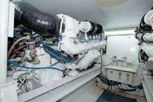 1990 Viking 53 Convertible thumbnail 96