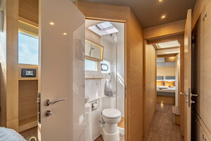 Photo 5944916 for 2024 Aquila 54 Yacht  