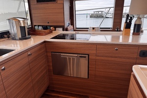 54ft Aquila Yacht For Sale