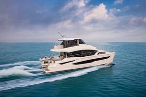 54FT (16.46M) AQUILA Worth Avenue Yachts