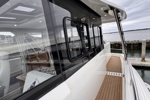 54ft Aquila Yacht For Sale