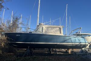 35FT (10.67M) MJM yacht for sale