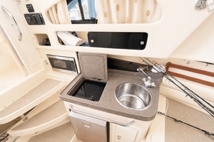 Fishaholics 30ft Grady White Yacht For Sale