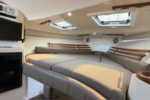 2004 Grady White Express 330 33ft Grady White Yacht For Sale