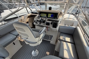 2004 Grady White Express 330 33ft Grady White Yacht For Sale
