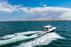 38ft Pursuit Yacht For Sale