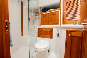 Guest Head And Shower