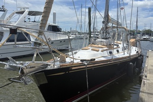 Hawke 46ft Hylas Yacht For Sale