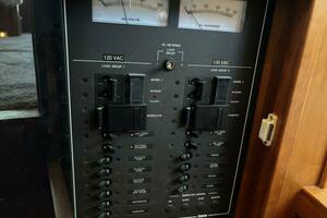 Photo 5925372 for 2004 Sabreline 36 Sedan BLUE MOON 