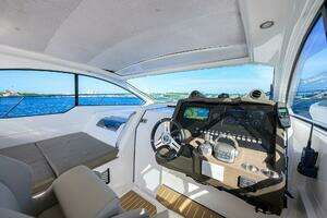2020 Azimut Atlantis 45 thumbnail 25