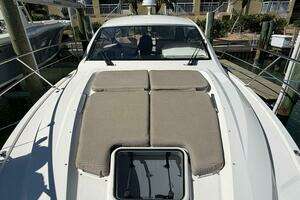 2014 Pursuit SC 365i thumbnail 4