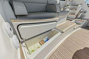 2023 Viking 54 Convertible thumbnail 55