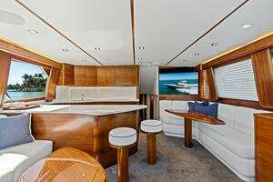 2023 Viking 54 Convertible thumbnail 3
