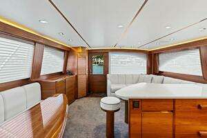 2023 Viking 54 Convertible thumbnail 12